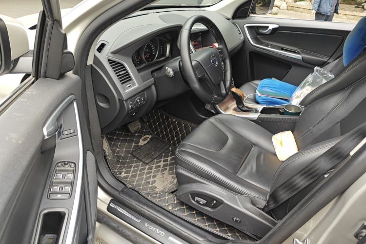 Used Volvo XC60 2017 T5 Smart Upgrade Edition