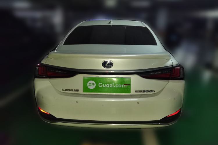 Used Lexus ES 2018 300h Premier Edition China V Standard
