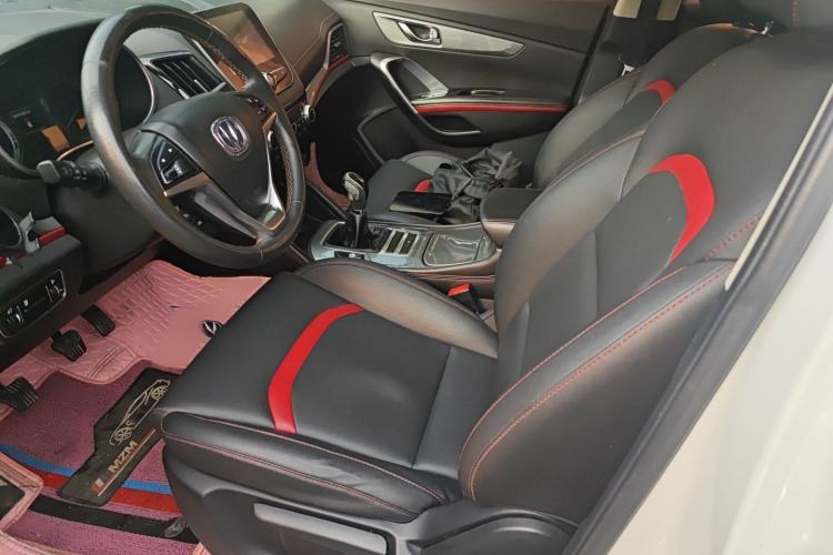 Used Changan CS55 2018 1.5T Manual Colorful Model China V Standard