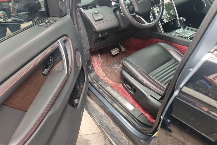 Used Land Rover Discovery Sport 2022 249 PS R-Dynamic S Performance Edition 5 Seats Driver Seat