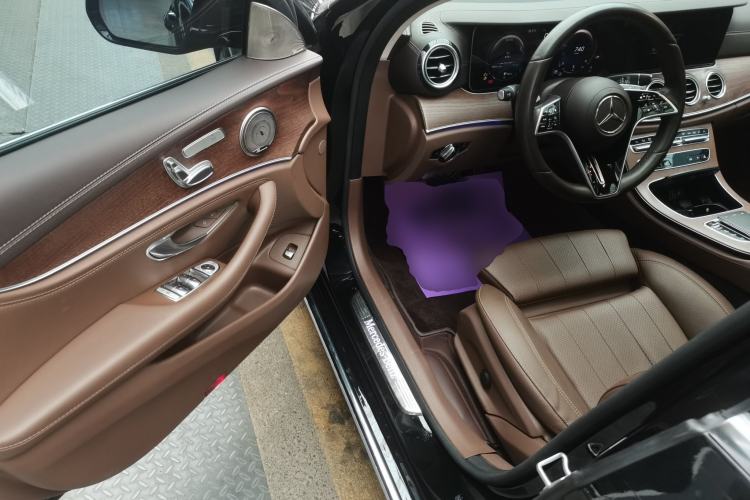 Used Mercedes-Benz E-Class 2023 E 260 L
