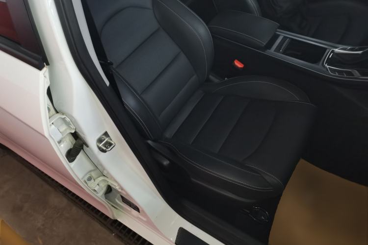 Used Geely Auto Emgrand 2021 UP 1.5L CVT Luxury Model Right Front Seat