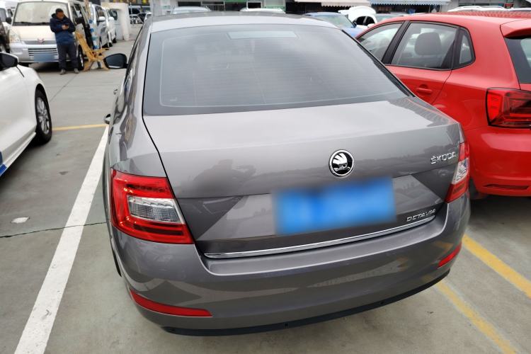 Used Skoda Octavia 2015 1.6L Manual Yijie Edition