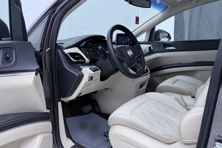 Used Buick GL8 2023 Land Executive Class 652T Luxury Model
