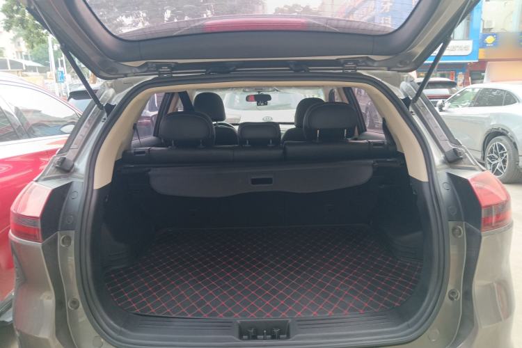 Used Geely Auto Emgrand X7 Sport 2018 1.8TD Automatic Two-Wheel Drive Smart Connect 4G Internet Edition Trunk