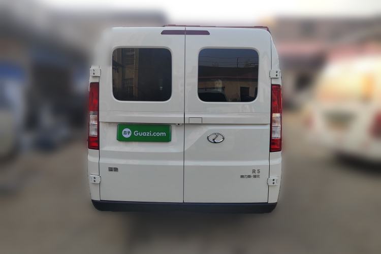 Used Ruichi R5 2025 Model Passenger Vehicle Smart Driving Ultra-Charging Edition, Beyond Type I
