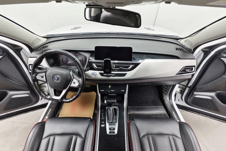 Used CHANGAN CS75 2018 280T Automatic Smart Edition China V-standard Interior 2