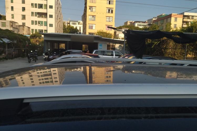 Used FORTHING Joyear X5 2017 Enjoy Series 1.6L CVT Luxury Model Roof