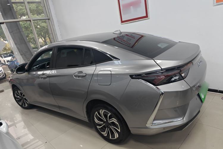 Used Dongfeng Aeolus Yixuan 2021 230T Automatic Glory Edition
