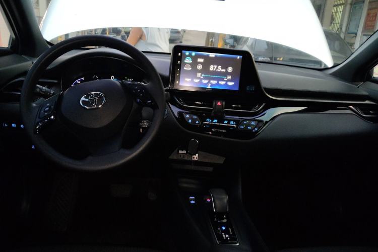 Used Toyota IZOA EV 2020 E·Smart Edition Center Console