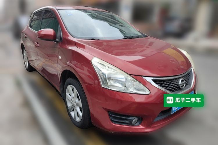 Used Nissan Tiida 2013 1.6L CVT Cool Cafe Edition Front Right 45 Deg