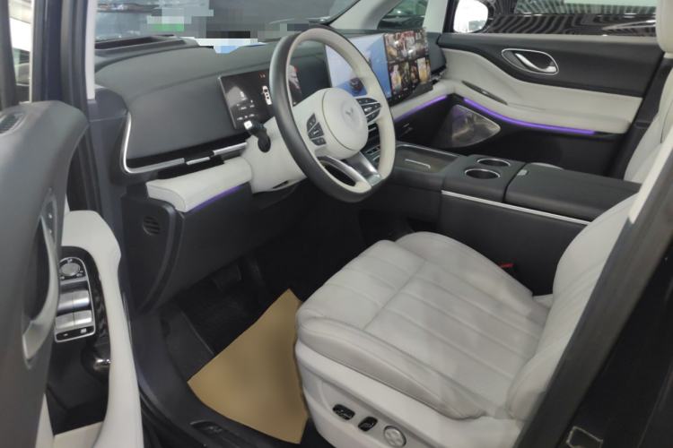 Used VOYAH Dream 2025 PHEV Four-Wheel-Drive Flagship Kunpeng Edition