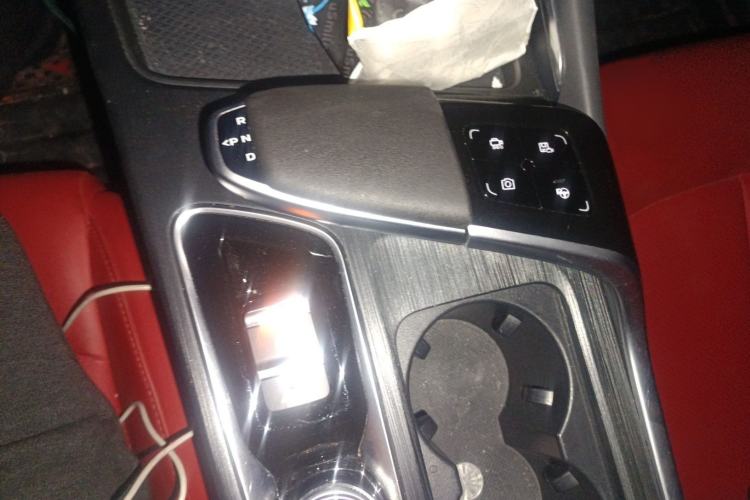 Used CHANGAN UNI-T 2020 1.5T Flagship Version Gear Lever