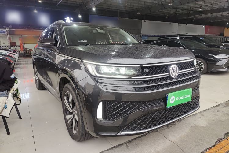 Used Volkswagen Tavendor 2024 380TSI All-Wheel Drive R-Line Cruise Edition