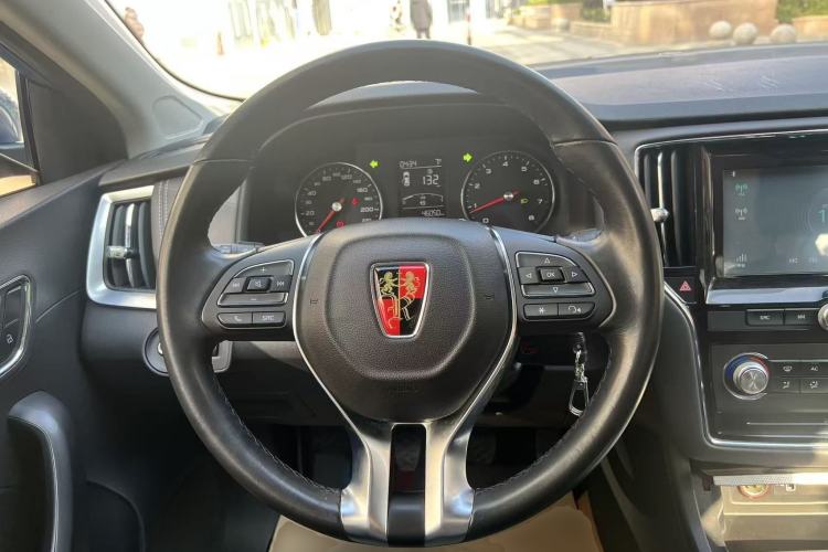 Used Roewe i6 2017 20T Manual Luxury Edition