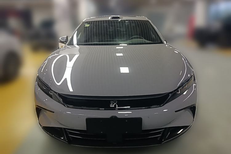 Used BYD Han 2025 DM-i Intelligent Driving Edition 125KM Prestige Model

