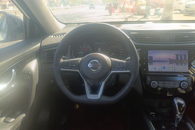 Used Nissan X-Trail 2023 Classic 2.0L Two-Wheel Drive Smart Connect Premium Edition Steering Wheel