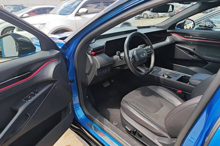 Used Ford EVOS 2022 EcoBoost 245 ST-Line
