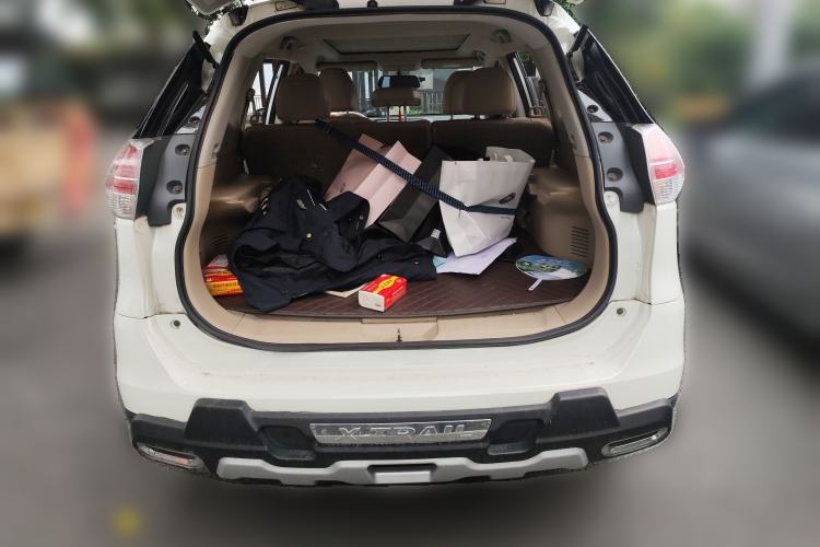 Used Nissan X-Trail 2014 2.0L CVT Comfort Edition 2WD Trunk