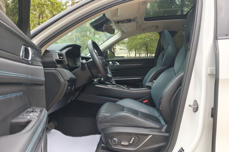 Used Lynk & Co 05 2020 2.0TD Two-Wheel Drive Shine Halo Interior 2