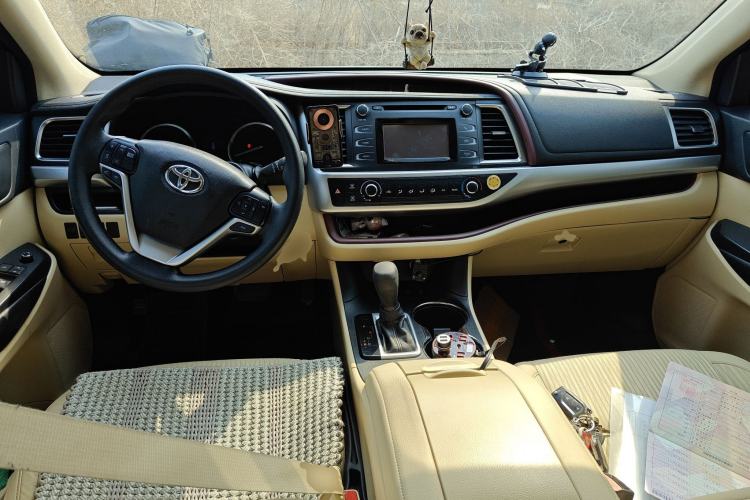 Used Toyota Highlander 2015 2.0T Four-Wheel Drive Elite Edition 7-Seater
