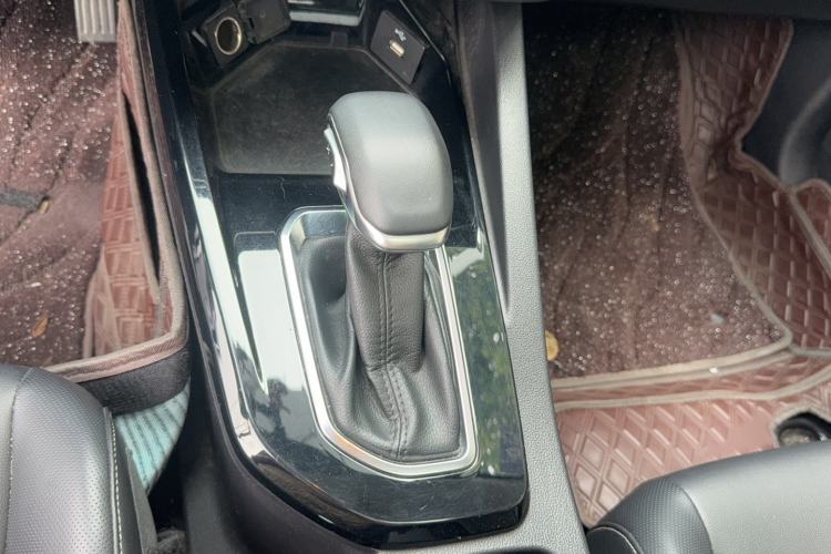 Used Ford Escort 2021 1.5L Automatic Diamond Edition Gear Lever