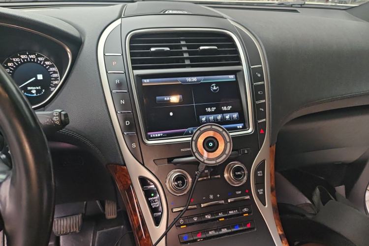 Used Lincoln MKX 2015 2.7T Four-Wheel Drive Prestige Edition Audio And AC Panel