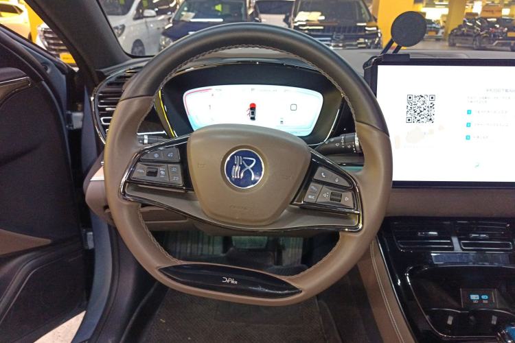 Used BYD Han 2023 DM-i Champion Edition 121KM Prestige Model
