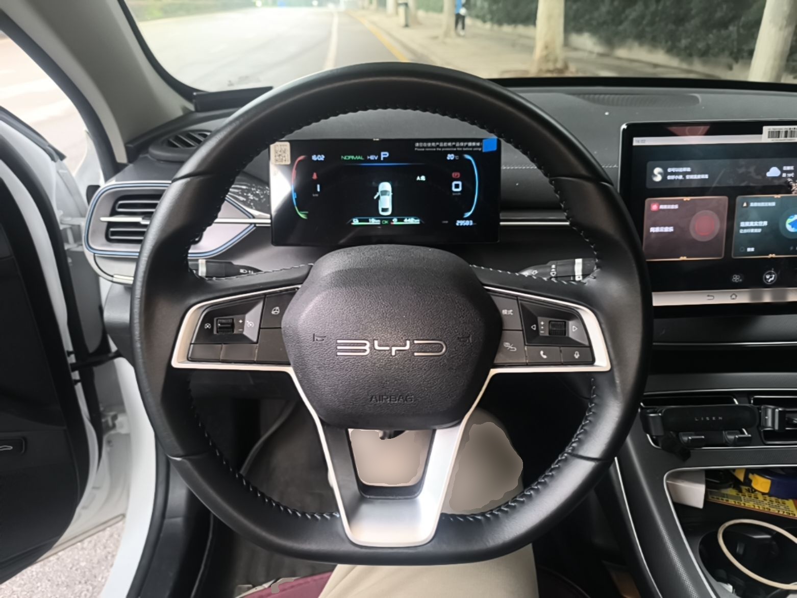 BYD Destroyer 05 2024 HONOR Edition DM-i 55KM Luxury Model — снимка 13