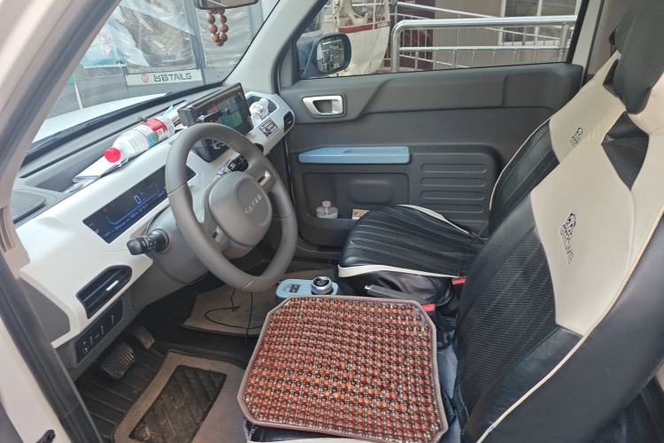 Used Geely Galaxy Panda 2024 Panda Mini 200km Endurance Bear Left Front Seat