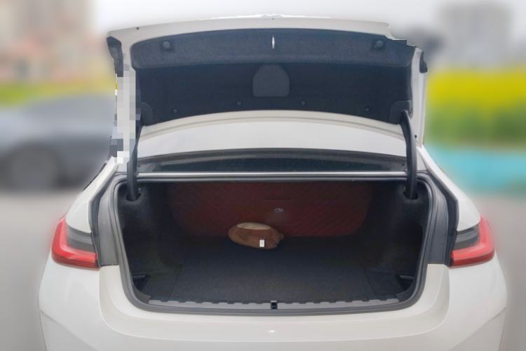 Used BMW i3 2024 eDrive 35 L Trunk