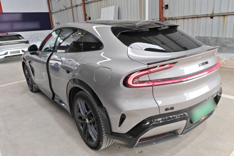 Used Xiaomi Auto YU7 2025 Ultra-Long Range High-Performance All-Wheel-Drive Max Edition Exterior 2