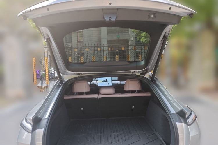 Used ONVO L60 2024 60 kWh Rear-Drive Version