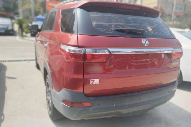 Used Dongfeng Fengon S560 2018 1.8L CVT Smart Connect 7-Seater