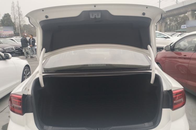 Used Volkswagen Lamando 2019 230TSI DSG Fashion Edition China VI