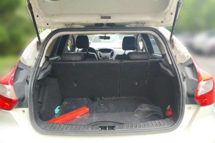 Used Ford Focus 2012 Hatchback 1.6L Automatic Comfort Model Trunk