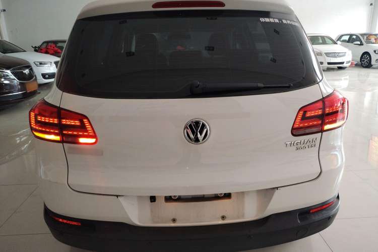 Used Volkswagen Tiguan L 2016 300TSI Automatic Two-Wheel Drive Trend Edition