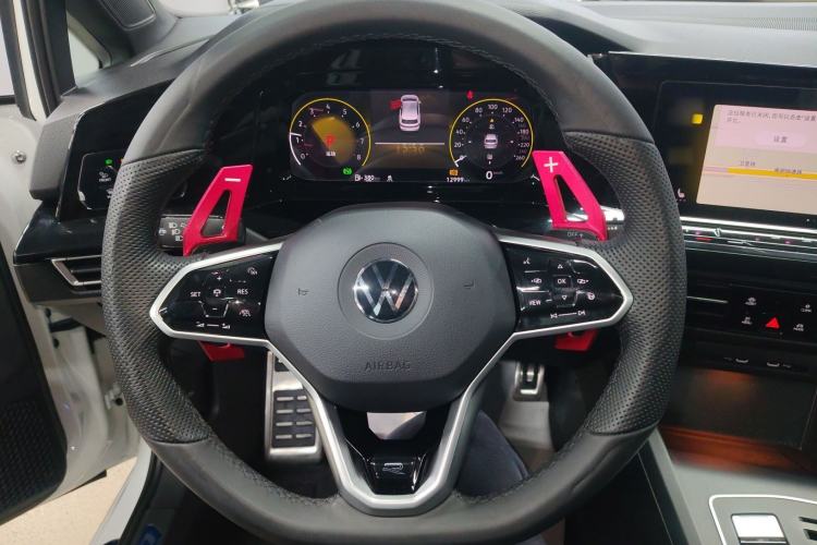 Used Volkswagen Golf 2023 Facelift 280TSI DSG R-Line Steering Wheel