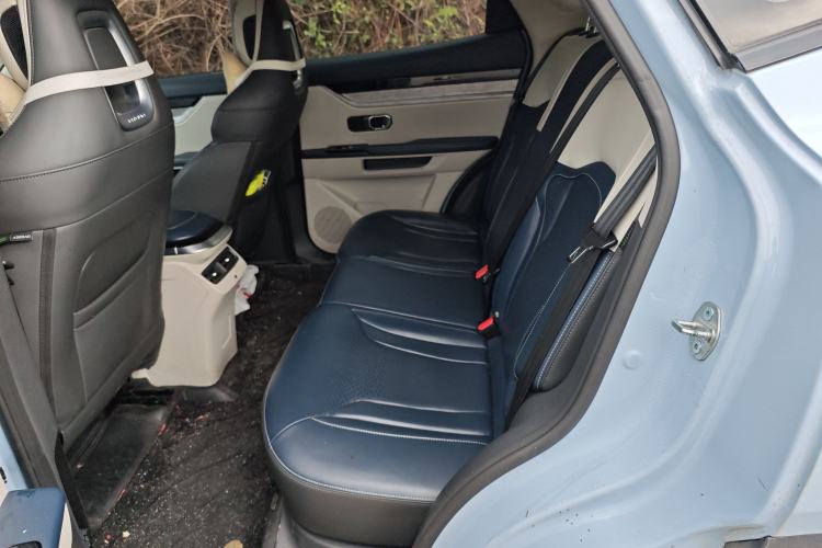 Used JETOUR Dashing i-DM 2023 1.5T DHT Lightning
