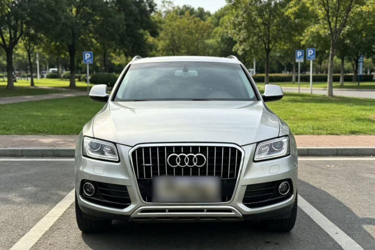 Used Audi Q5 2017 40 TFSI Comfort Model
