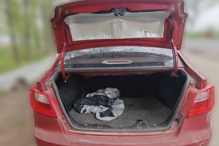 Used CHANGAN Alsvin V3 2012 1.3L Manual Comfort Version China IV Standard Trunk