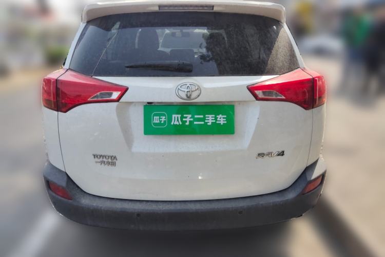 Used Toyota RAV4 2015 2.0L CVT Two-Wheel Drive Fashion Edition
