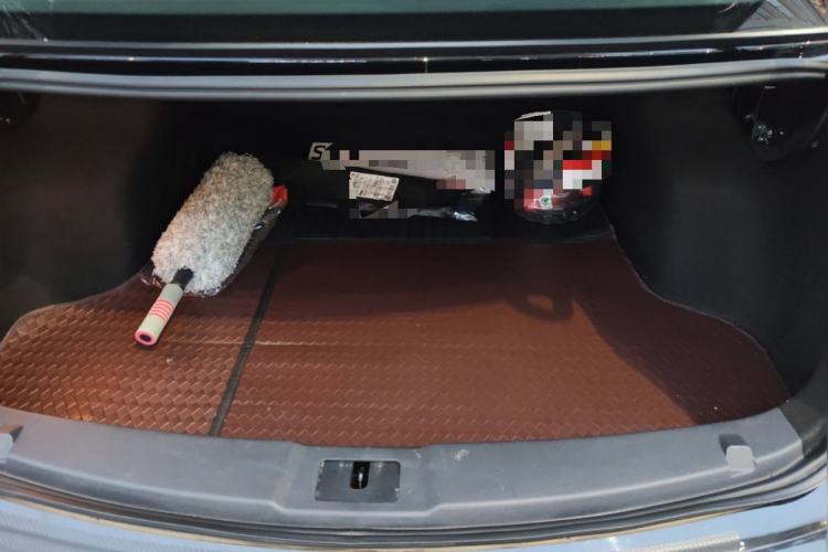 Used Hongqi E-QM5 2023 Base Travel Edition Trunk