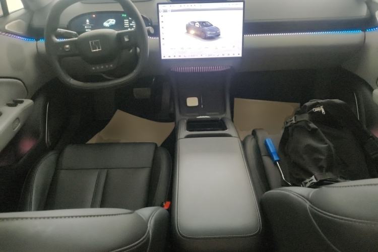 Used Zeekr 007 2024 Rear-Drive Enhanced Version 75 kWh Center Console