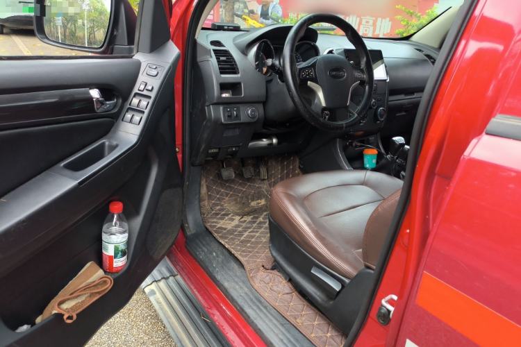 Used Isuzu TAGA 2018 3.0T Four-Wheel Drive Ultra-Luxury Version
