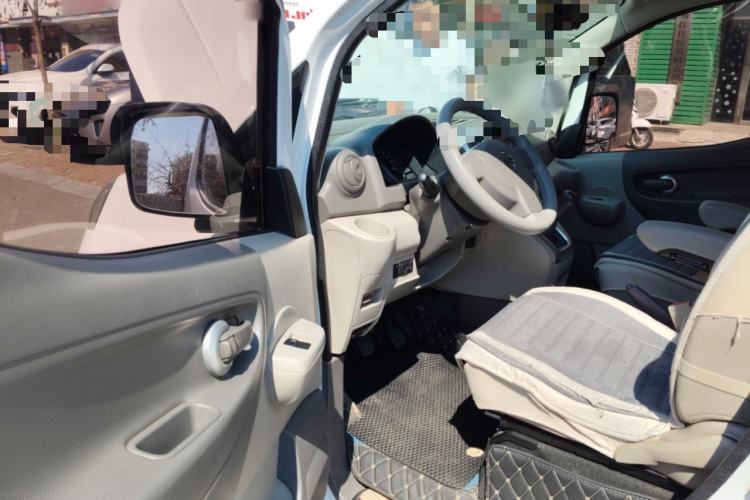 Used Nissan NV200 2016 Revised Version 1.6L Manual - Zunya Trim Driver Seat