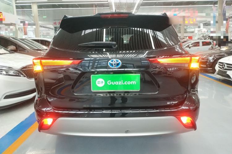 Used Toyota Highlander 2022 Dual-Engine 2.5L Four-Wheel Drive Prestige Version 7 Seats Exterior 4