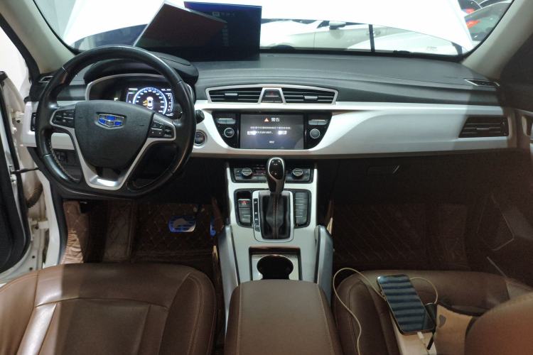 Used Geely Auto Emgrand X7 Sport 2016 1.8TD Automatic ZhiZun Version Center Console