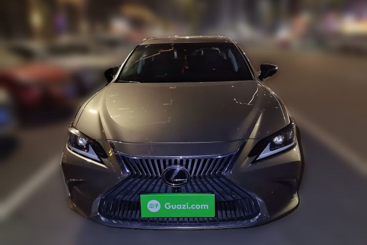 Used Lexus ES 2018 200 Excellence Edition China V Standard

