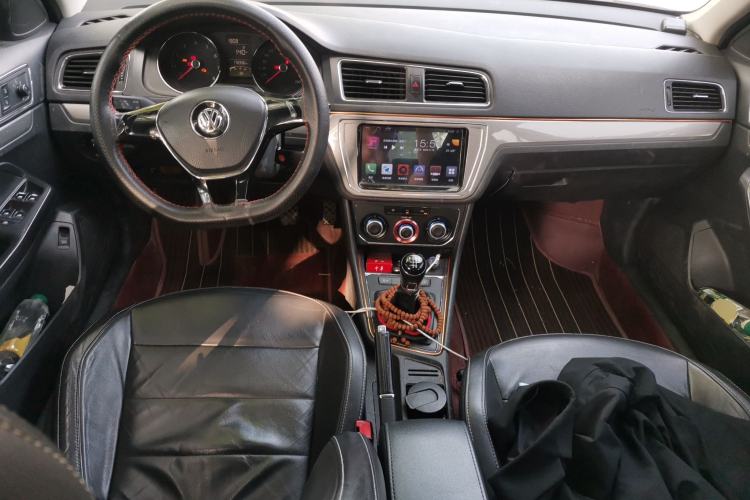 Used Volkswagen Lavida 2015 1.6L Manual Comfort Edition
